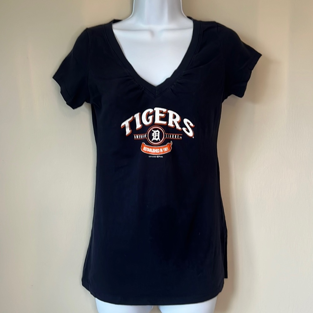 Detroit Tigers V Neck T Shirt